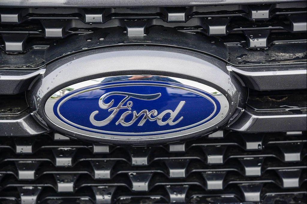 new 2025 Ford Ranger car, priced at $40,450