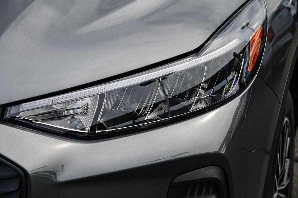 new 2025 Ford Escape PHEV car, priced at $33,985