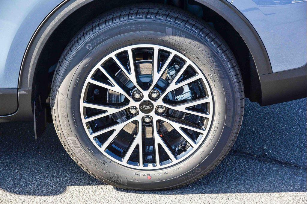new 2025 Ford Escape PHEV car, priced at $33,985