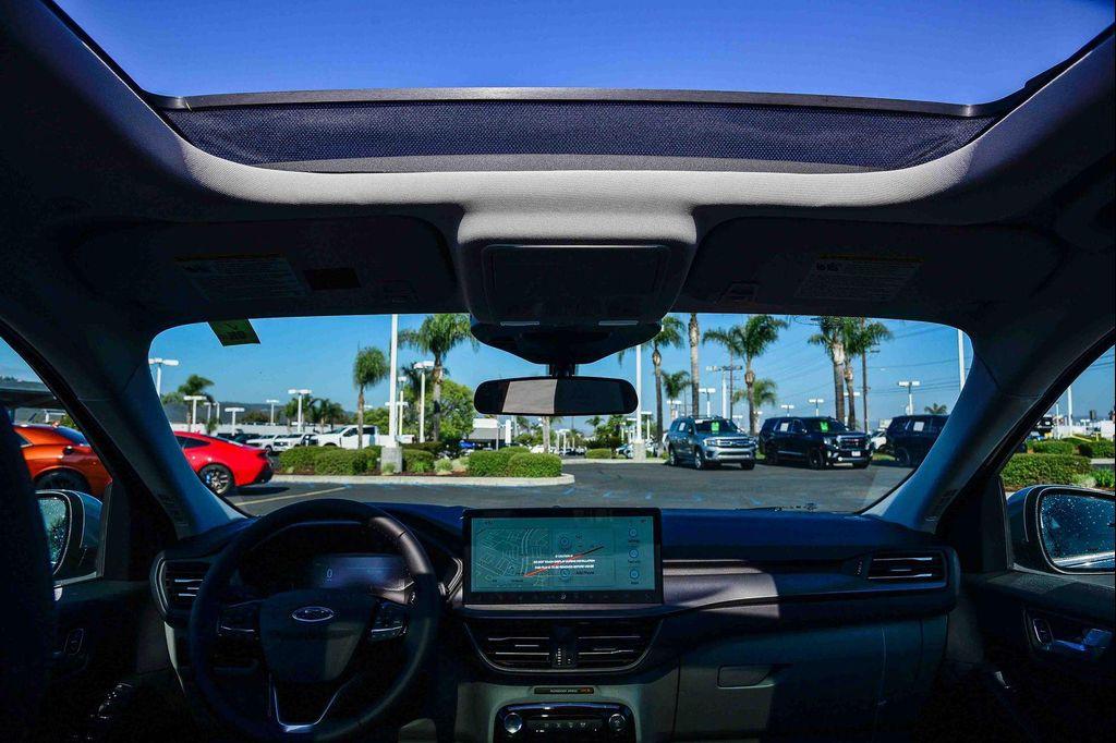 new 2025 Ford Escape PHEV car, priced at $33,985