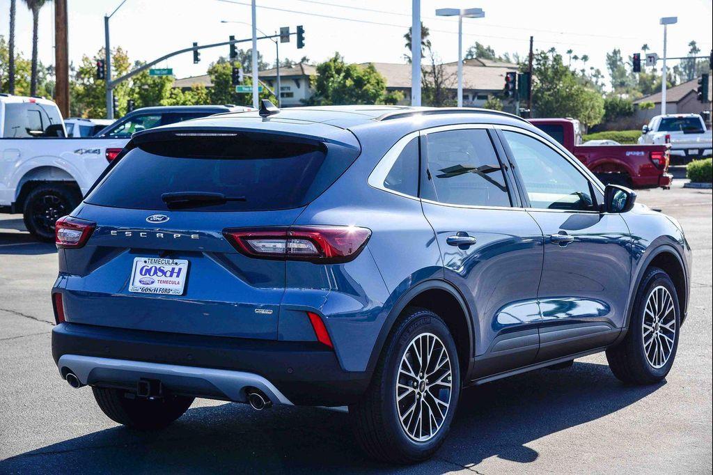 new 2025 Ford Escape PHEV car, priced at $33,985