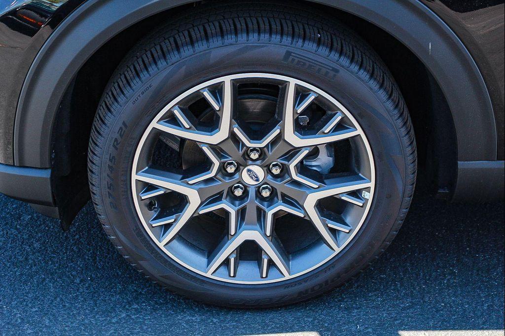 new 2025 Ford Explorer car, priced at $57,405