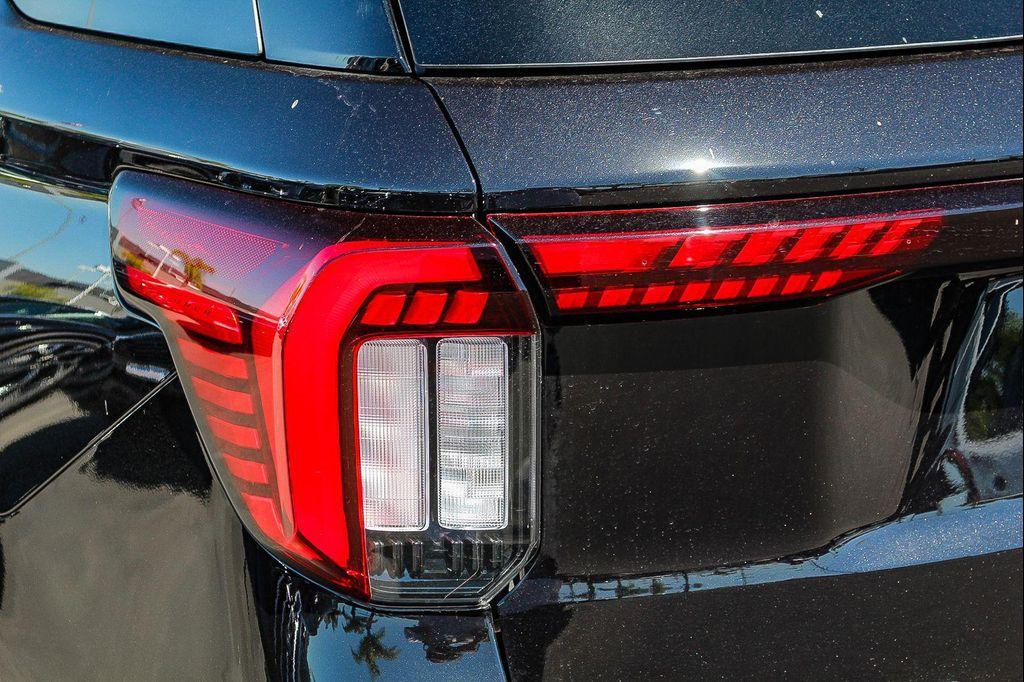 new 2025 Ford Explorer car, priced at $57,405