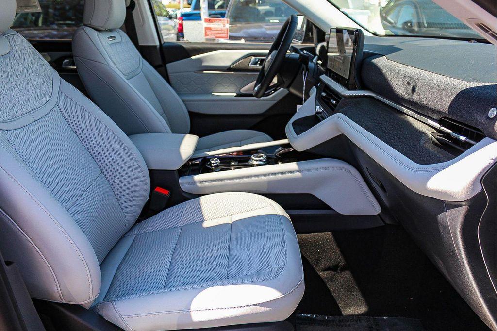 new 2025 Ford Explorer car, priced at $57,405