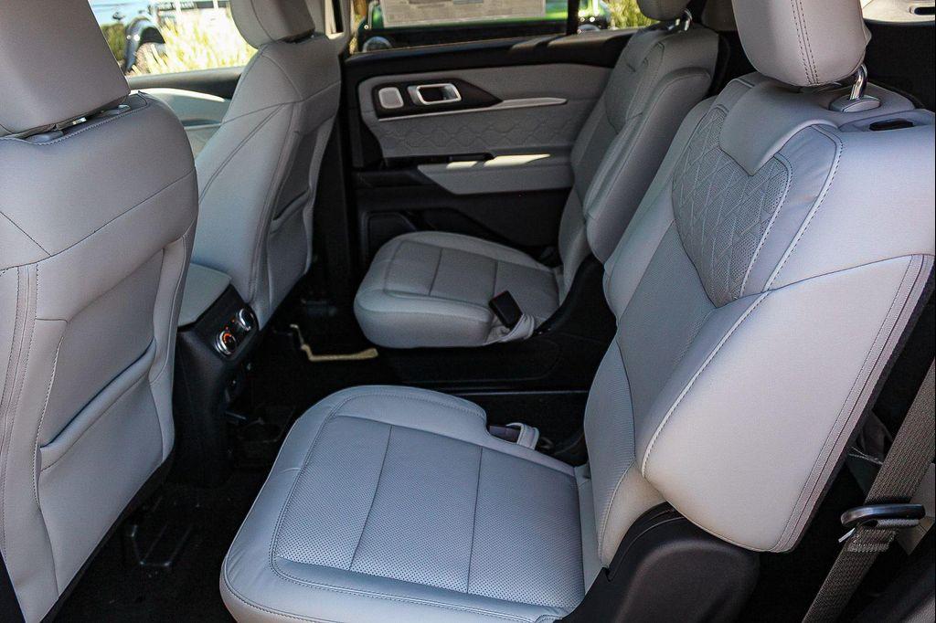 new 2025 Ford Explorer car, priced at $57,405