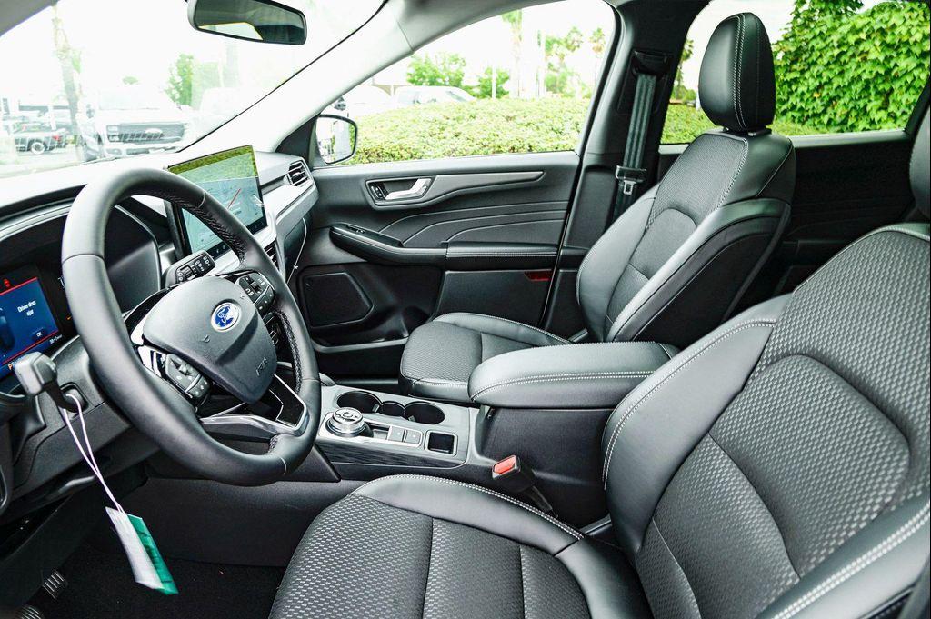 new 2025 Ford Escape PHEV car, priced at $34,485