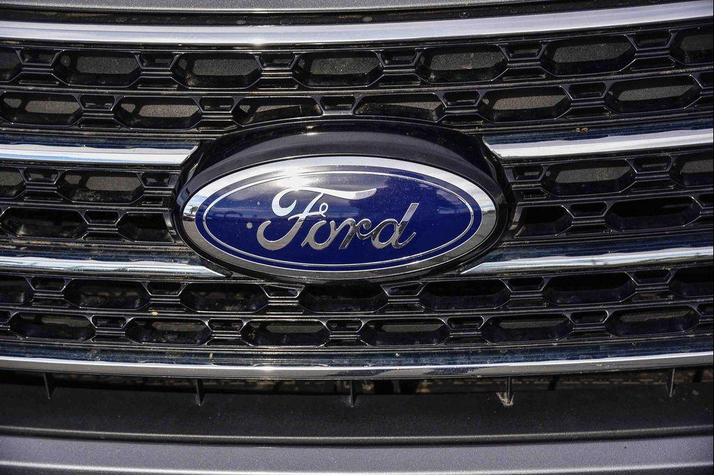 used 2021 Ford Explorer car, priced at $18,995