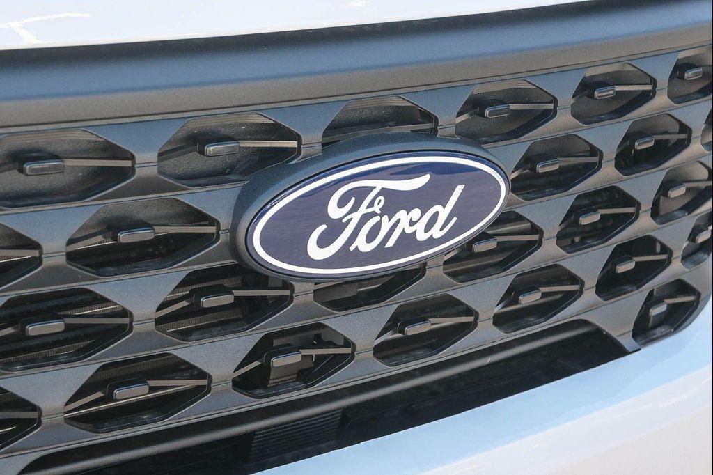 new 2025 Ford Maverick car, priced at $29,940