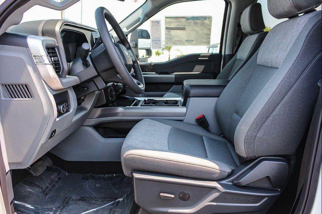 new 2025 Ford F-250 car, priced at $95,150