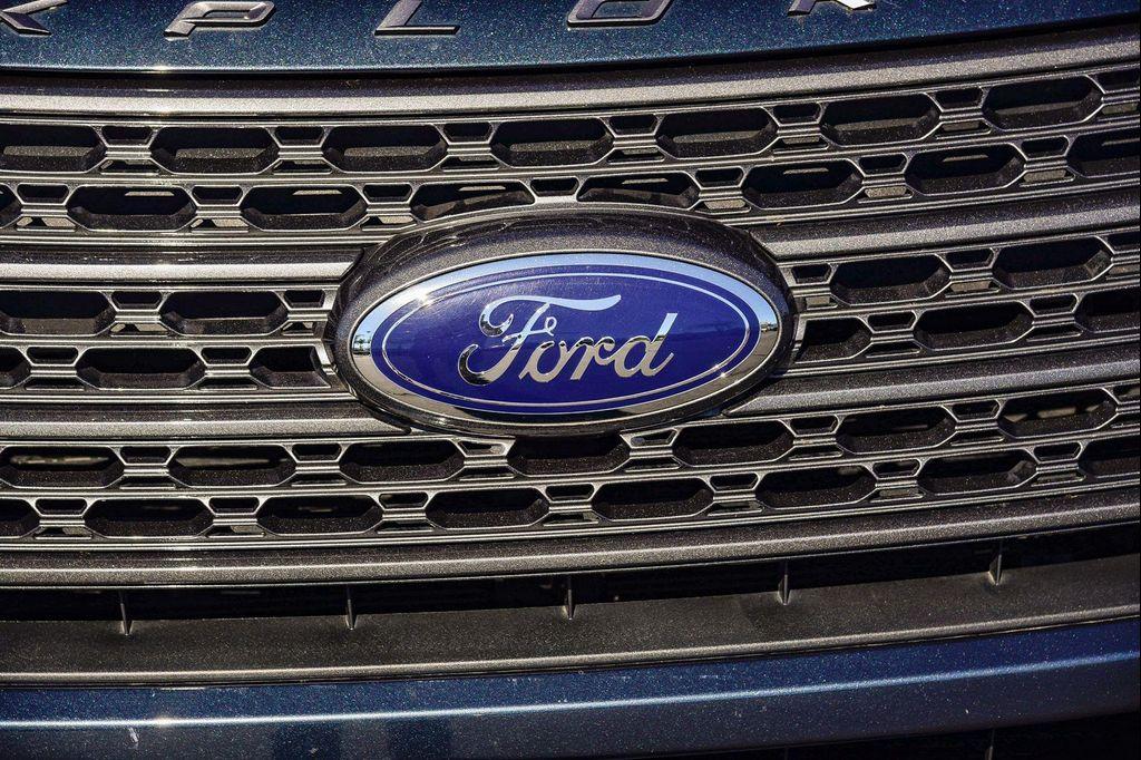 used 2022 Ford Explorer car, priced at $27,229