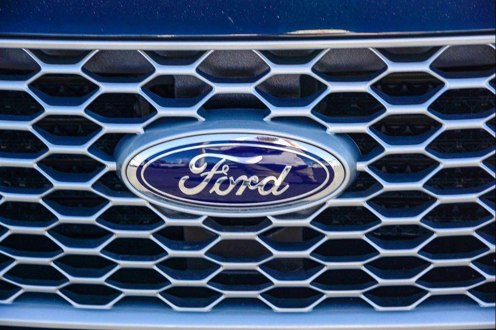 used 2024 Ford Edge car, priced at $26,990