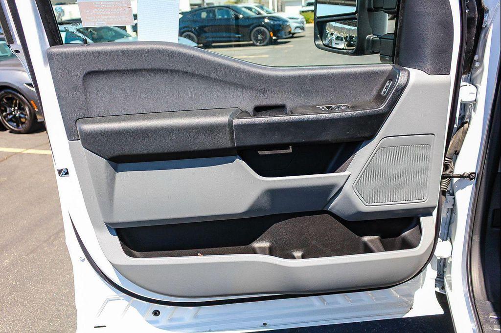 new 2024 Ford F-350 car, priced at $55,250