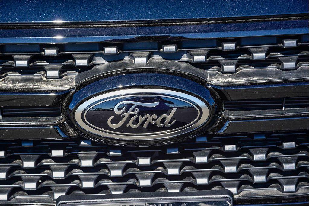 new 2025 Ford Ranger car, priced at $43,860