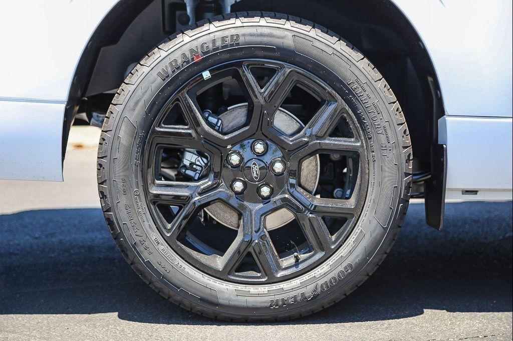 new 2025 Ford Maverick car, priced at $42,506
