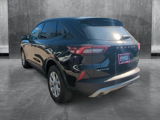used 2025 Ford Escape car, priced at $25,580