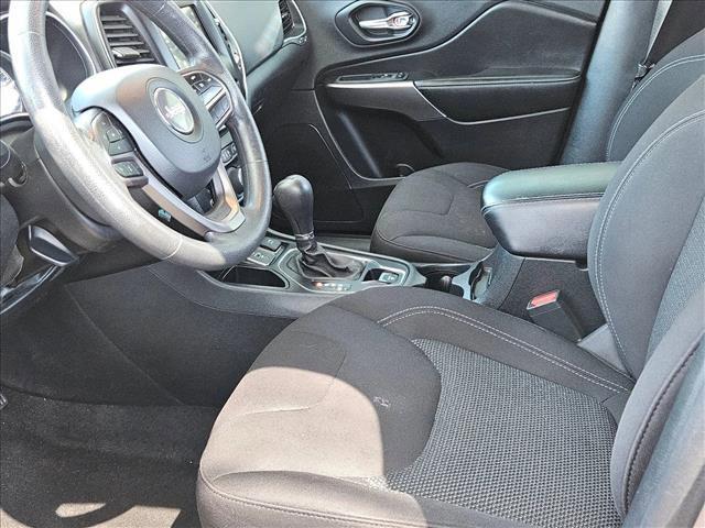 used 2019 Jeep Cherokee car, priced at $13,498