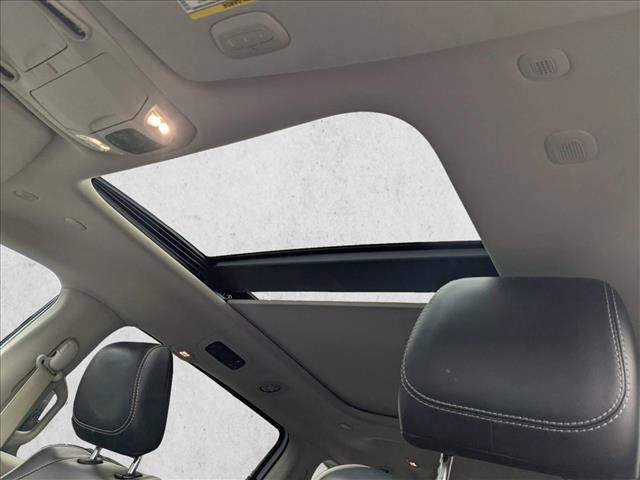 used 2023 Chrysler Pacifica car, priced at $24,000