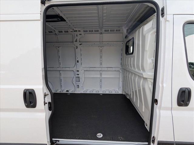 new 2025 Ram ProMaster 3500 car, priced at $47,010