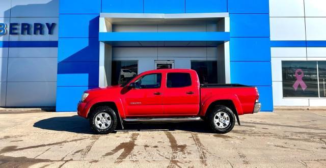 used 2007 Toyota Tacoma car, priced at $13,900