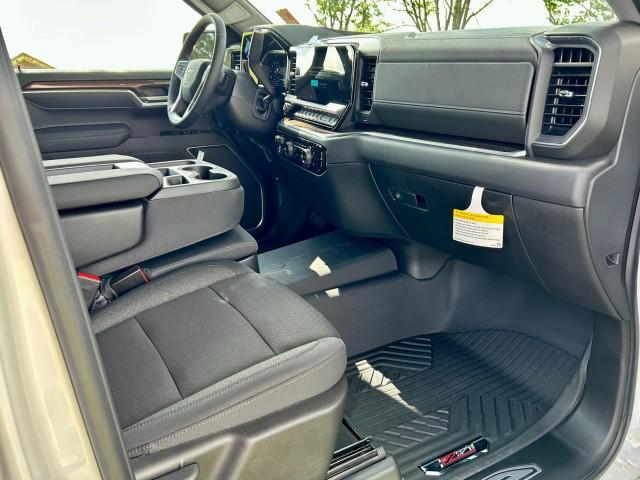 new 2025 Chevrolet Silverado 1500 car, priced at $58,900