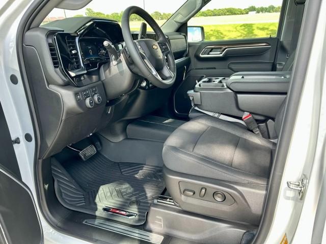 new 2025 Chevrolet Silverado 1500 car, priced at $58,900