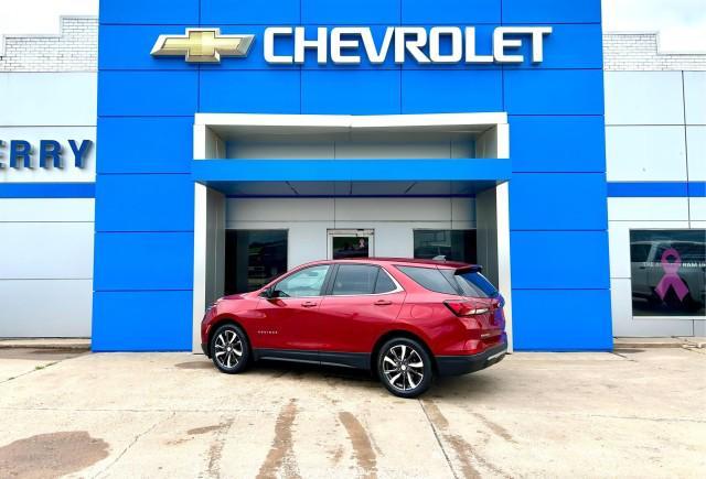 used 2022 Chevrolet Equinox car, priced at $23,820