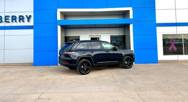 new 2024 Jeep Grand Cherokee car, priced at $56,500