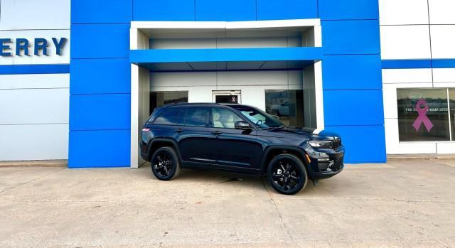 new 2024 Jeep Grand Cherokee car, priced at $56,500