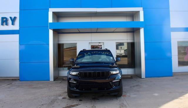 new 2024 Jeep Grand Cherokee car, priced at $57,900