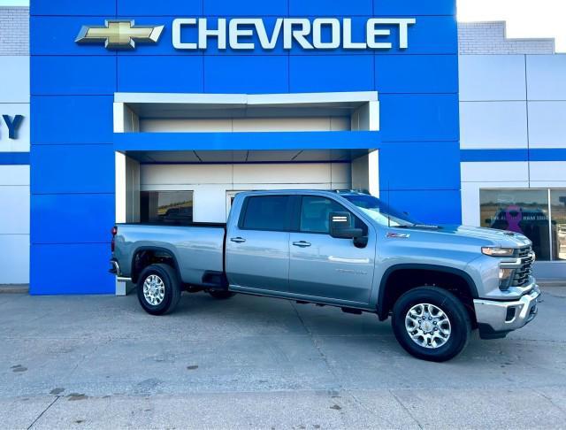 new 2025 Chevrolet Silverado 3500 car, priced at $71,900