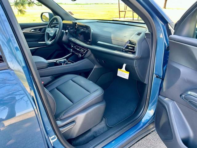 new 2025 Chevrolet Traverse car, priced at $48,005