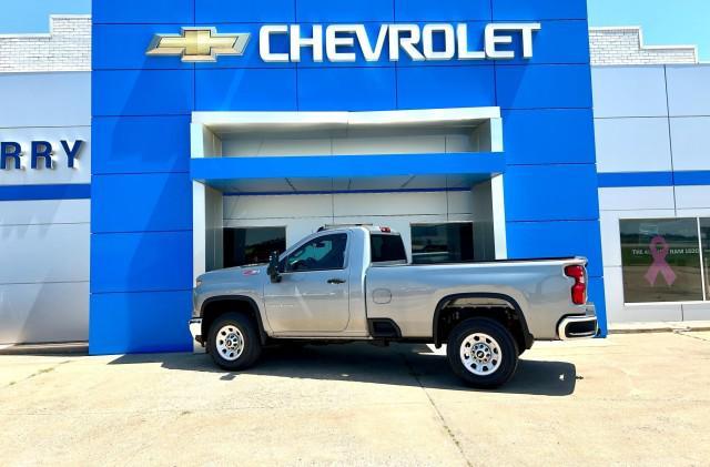 new 2025 Chevrolet Silverado 3500 car, priced at $52,900