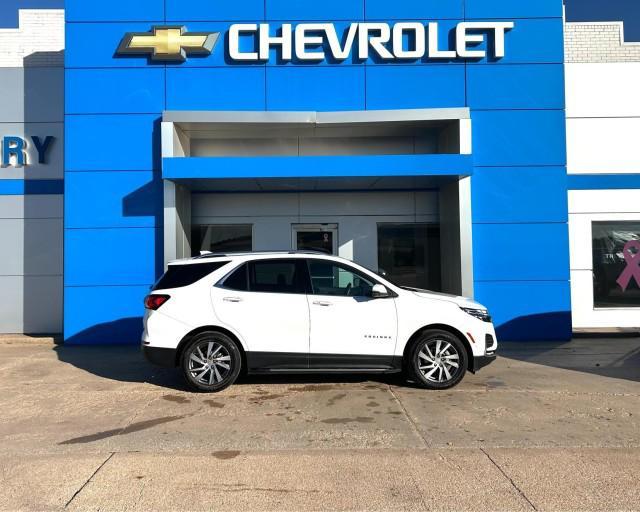 used 2022 Chevrolet Equinox car, priced at $25,900