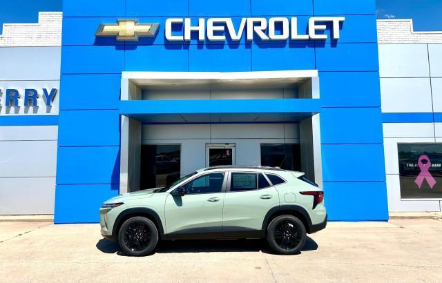 new 2025 Chevrolet Trax car, priced at $26,590