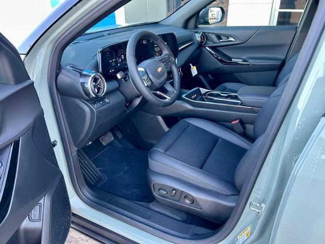 new 2025 Chevrolet Equinox car, priced at $33,665