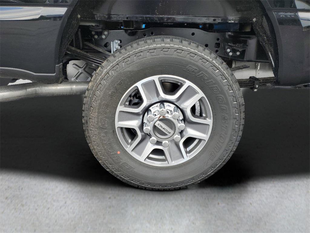 new 2025 Ford F-350 car, priced at $57,517