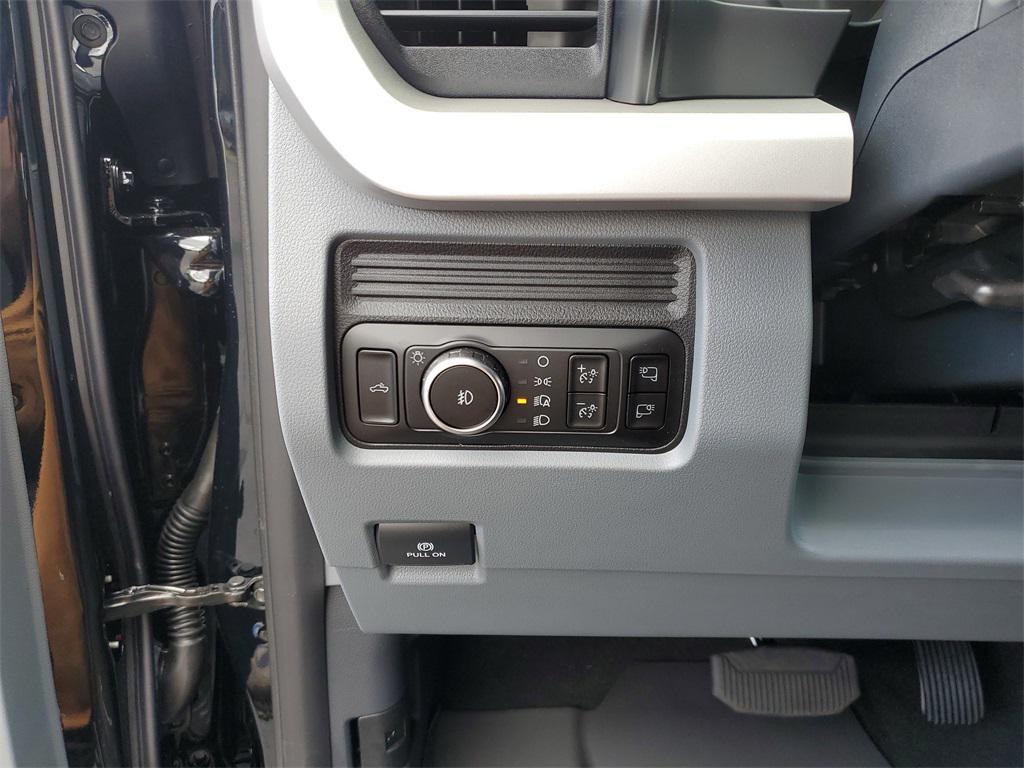 new 2025 Ford F-350 car, priced at $57,517