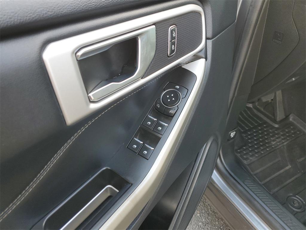 used 2022 Ford Explorer car, priced at $27,531
