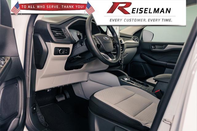 new 2025 Ford Escape car, priced at $25,140