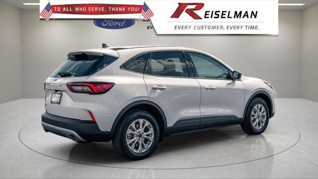 new 2025 Ford Escape car, priced at $25,140