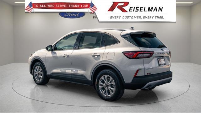 new 2025 Ford Escape car, priced at $25,140