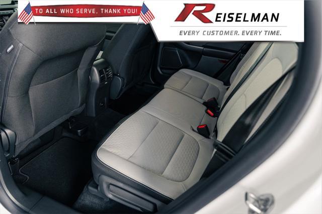 new 2025 Ford Escape car, priced at $25,140