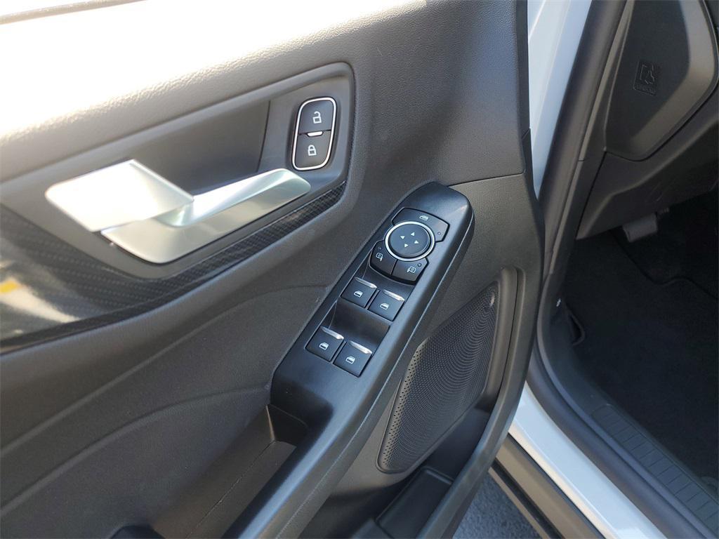 new 2025 Ford Escape car, priced at $30,397