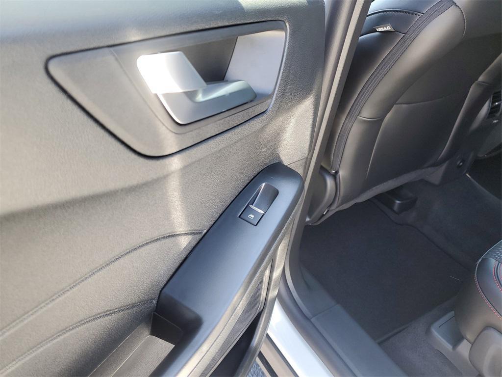 new 2025 Ford Escape car, priced at $30,397