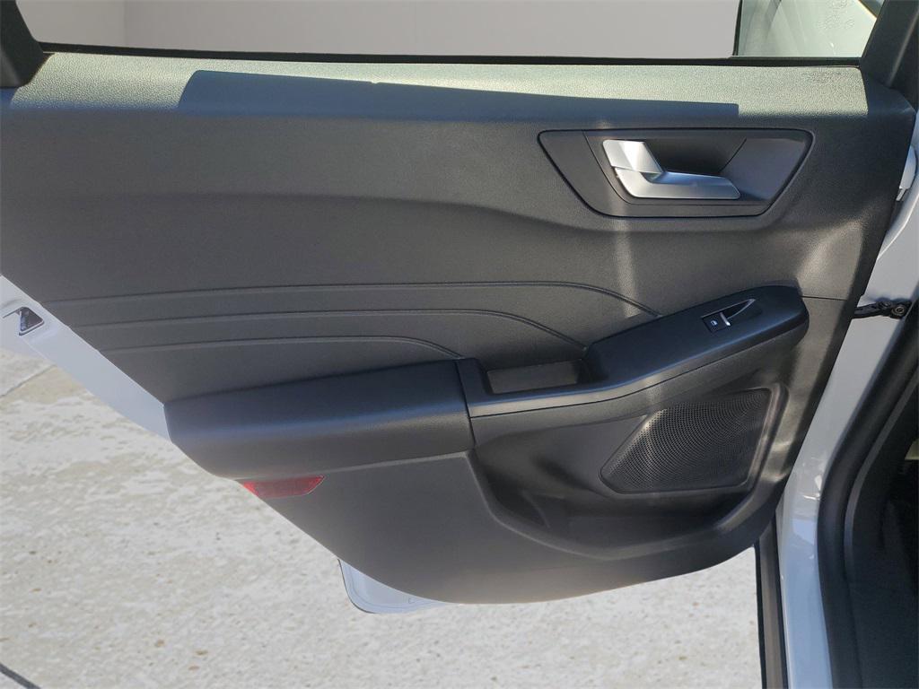 new 2025 Ford Escape car, priced at $30,397
