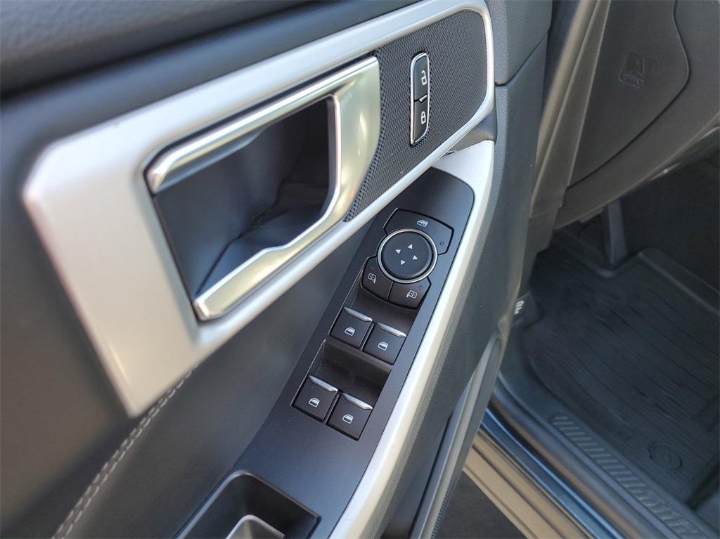used 2022 Ford Explorer car, priced at $32,127
