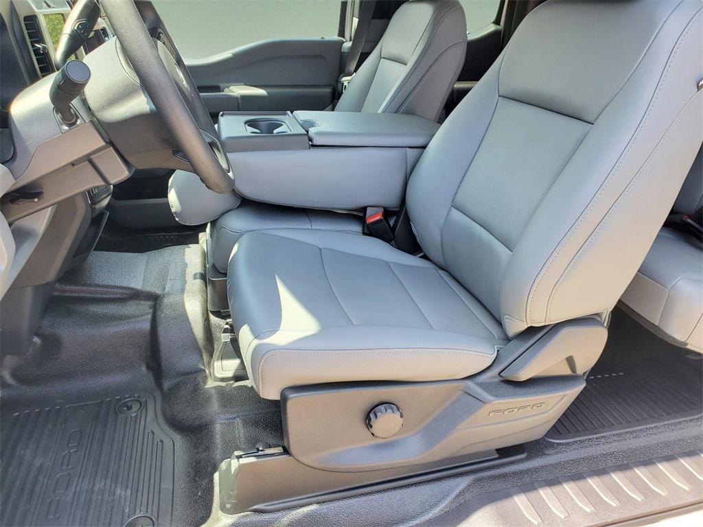 new 2025 Ford F-250 car, priced at $51,416