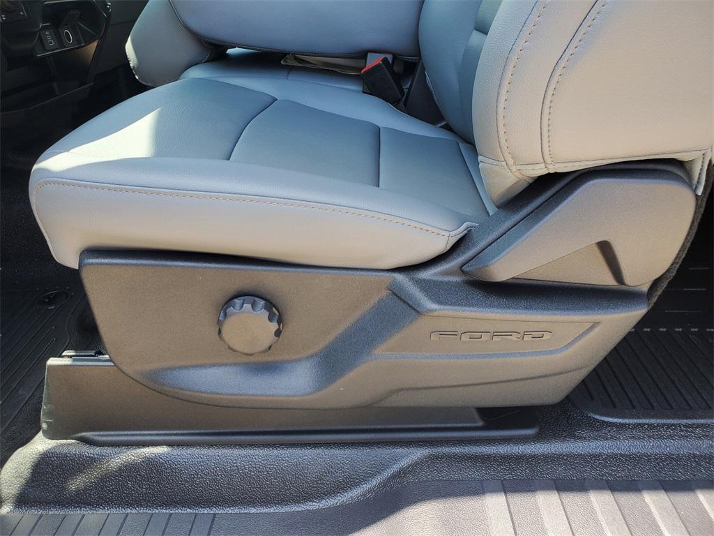 new 2025 Ford F-250 car, priced at $51,416