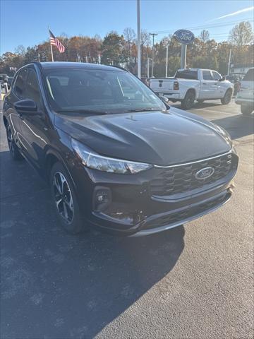 used 2023 Ford Escape car, priced at $27,990