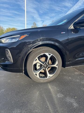 used 2023 Ford Escape car, priced at $27,990